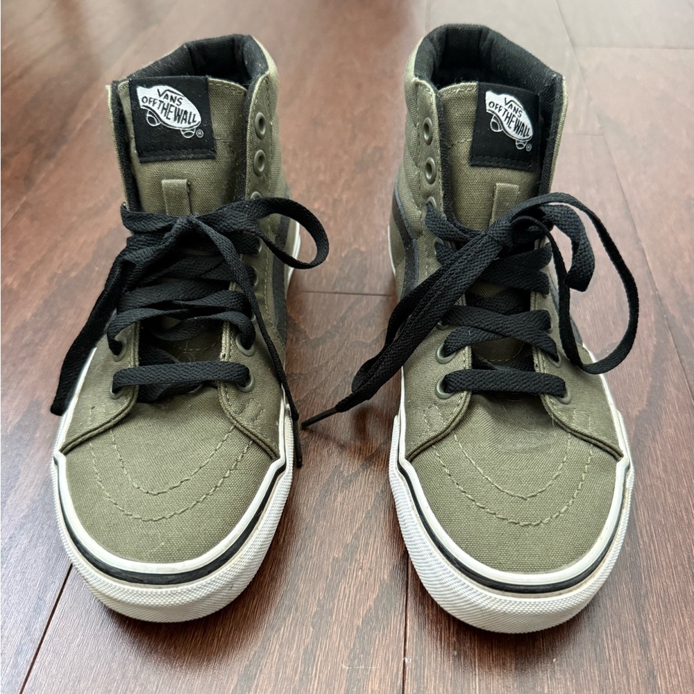 VANS hightop shoes